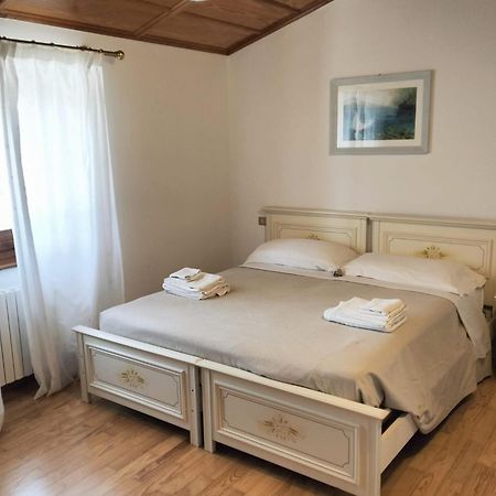 Villa Montegenco Comunanza Exteriör bild