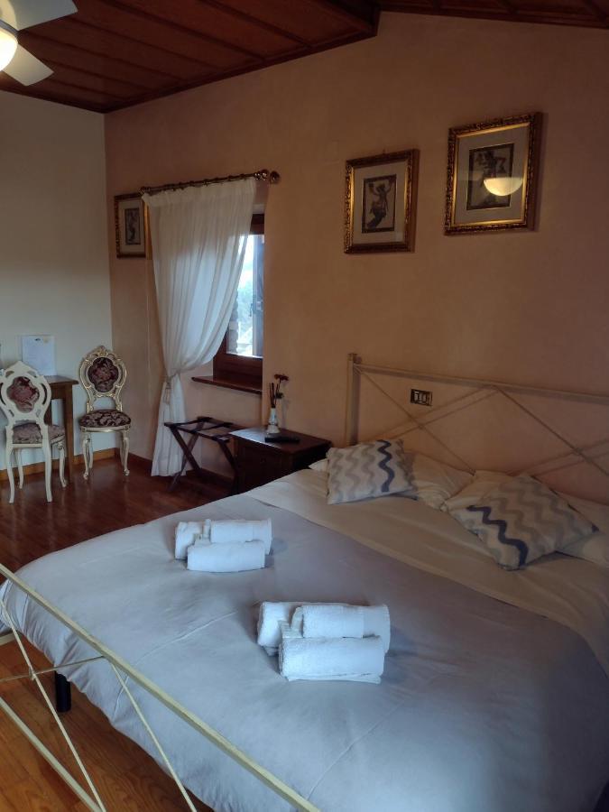 Villa Montegenco Comunanza Exteriör bild